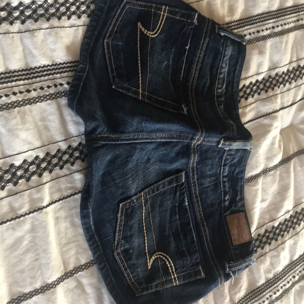 American Eagle Shorts - Picture 3 of 5